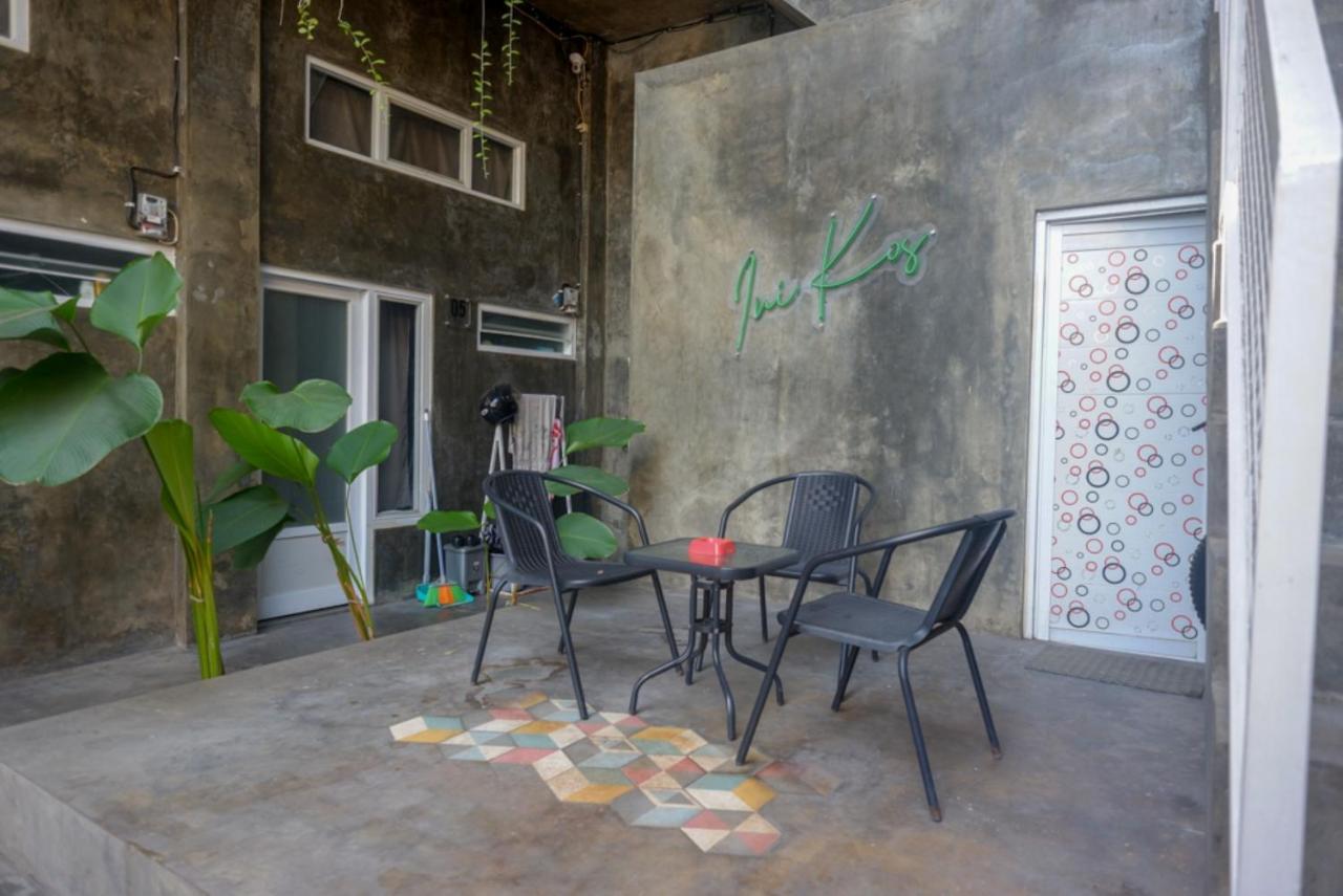 Reddoorz Near Jumbo Mall Sragen Kültér fotó