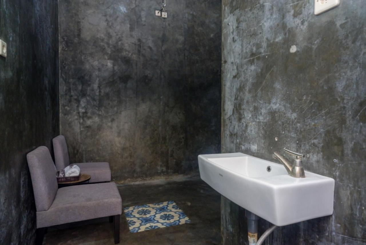 Reddoorz Near Jumbo Mall Sragen Kültér fotó